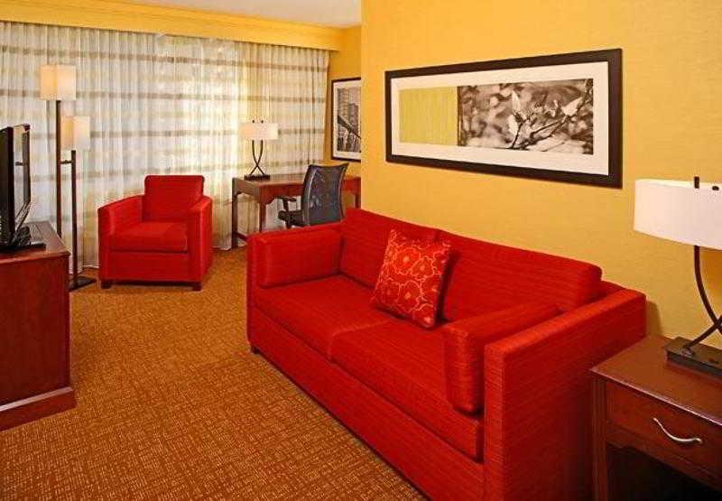 Courtyard By Marriott Baltimore Downtown/Inner Harbor Екстериор снимка